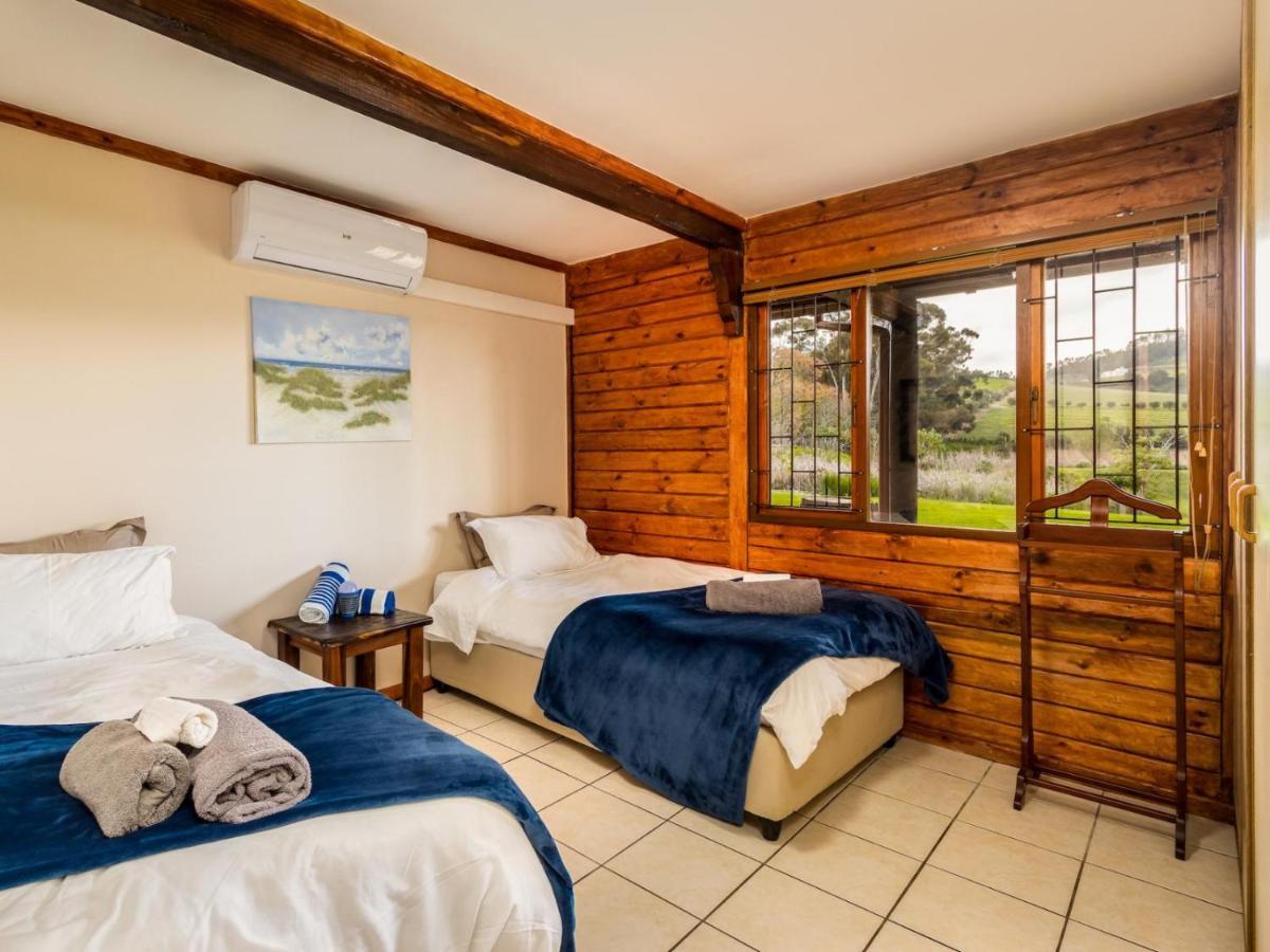 The Log Cabin Lodge Стелленбос Екстер'єр фото